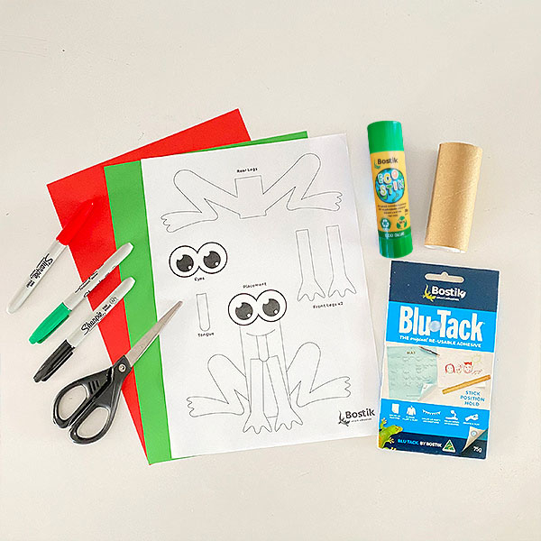 Bostik-DIY-New-Zealand-Stationery-Craft-Eco-Stik-tutorial-Toilet-Roll-Frog-Step1-600x600