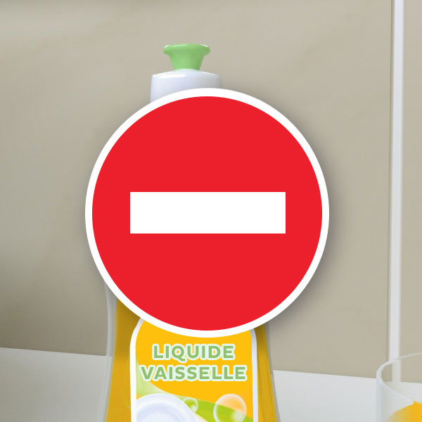 Bostik-DIY-Poland-tutorial-smoothing-spray-vs-dishwashing-soap-step-1