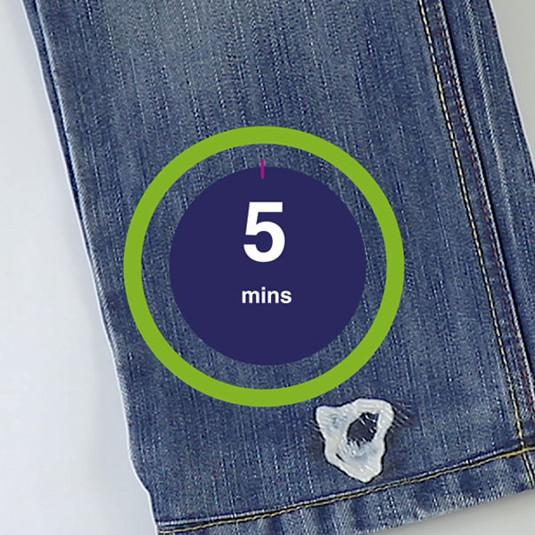Bostik-DIY-South-Africa-Tutorial-How-to-remove-chewing-gum-from-jeans-step-3