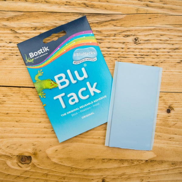 Bostik-DIY-Greece-Create-Blu-Tack-application-1.jpg