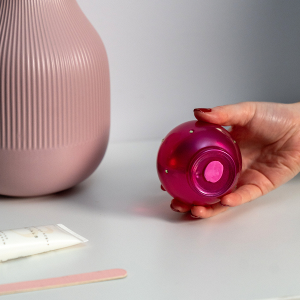 diy-bostik-uk-create-blu-tack-pink-perfume-app-2.jpg