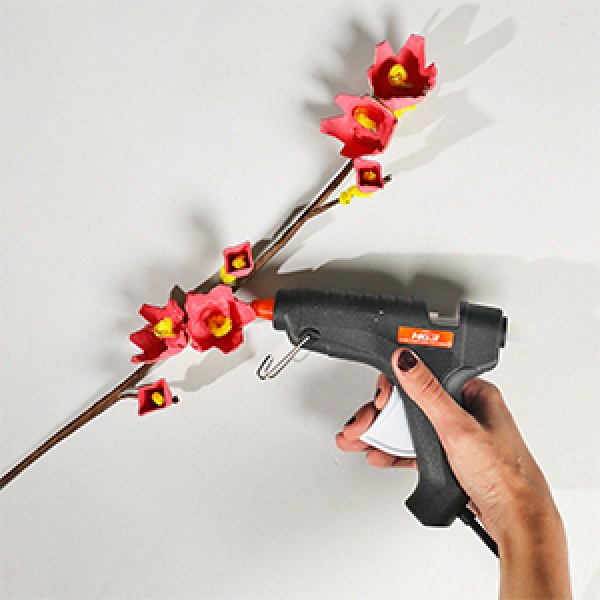 DIY Bostik Thailand tutorials cherry blossom branch Step 4